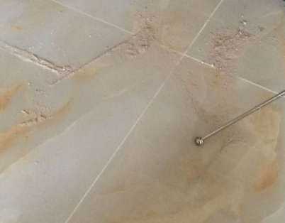 南和瓷砖空鼓维修公司分享粘合剂选择不当在瓷砖铺贴过程中可能导致以下问题